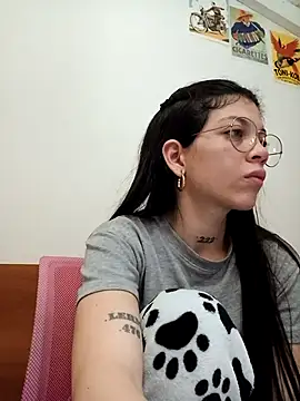 Snapshot of Paula_Alameda chatting on 10, 9, 2025 Paula Alameda online show from 10, 9, 2025