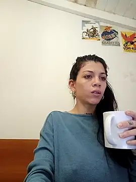 Snapshot of Paula_Alameda chatting on 15, 9, 2025 Paula Alameda online show from 15, 9, 2025
