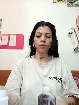 Snapshot of Paula_Alameda chatting on 29, 9, 2025 Paula Alameda online show from 29, 9, 2025