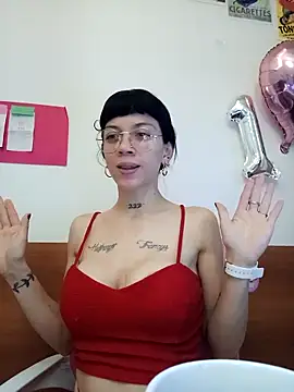 Snapshot of Paula_Alameda chatting on 1, 10, 2025 Paula Alameda online show from 1, 10, 2025