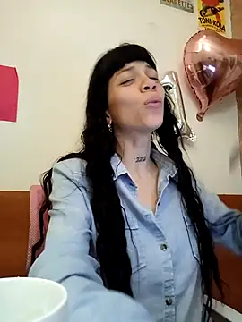 Snapshot of Paula_Alameda chatting on 9, 10, 2025 Paula Alameda online show from 9, 10, 2025