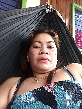 Snapshot of sexybitch_02 chatting on 18, 4, 2026 sexybitch 02 online show from 18, 4, 2026