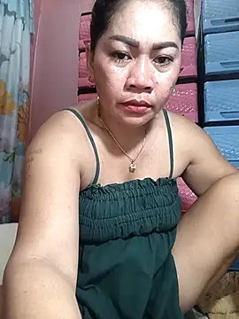 Snapshot of sexybitch_02 chatting on 6, 5, 2026 sexybitch 02 online show from 6, 5, 2026