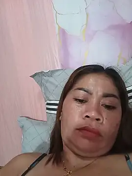 Snapshot of sexybitch_02 chatting on 16, 5, 2026 sexybitch 02 online show from 16, 5, 2026