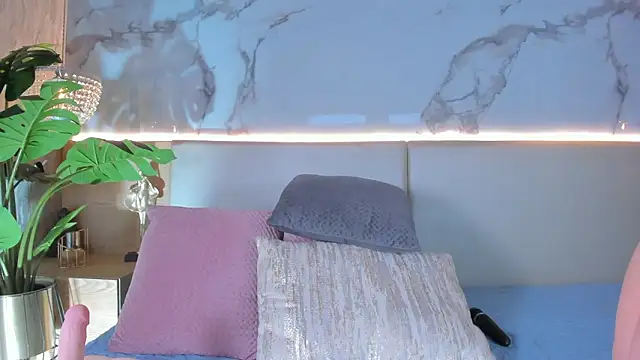 ValSmith  online show from 20, 2, 2026