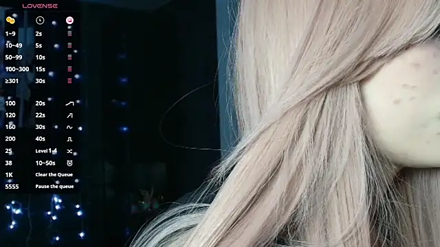 Snapshot of PieraMarch chatting on 7, 11, 2025 PieraMarch online show from 7, 11, 2025