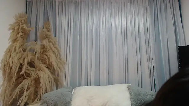 Snapshot of Alhana-miller chatting on 1, 11, 2025 Alhana-miller online show from 1, 11, 2025