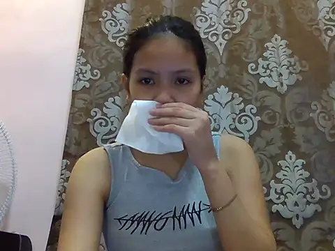 Snapshot of sweetcherry23 chatting on 8, 10, 2025 sweetcherry23 online show from 8, 10, 2025