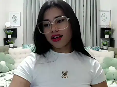 PrettyBlythes TS online show from 12, 10, 2025