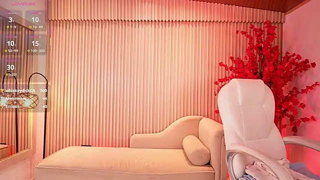 NicoleCrawft online show from 31, 10, 2025