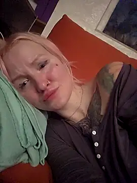 Snapshot of KateMonroe chatting on 15, 4, 2026 KateMonroe online show from 15, 4, 2026