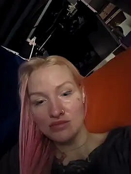 Snapshot of KateMonroe chatting on 16, 4, 2026 KateMonroe online show from 16, 4, 2026