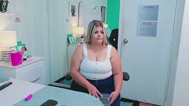 KiimBrooks online show from 21, 12, 2025