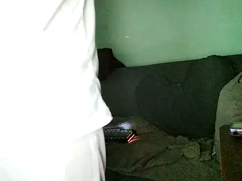 Snapshot of boyhigh1997 chatting on 3, 2, 2026 boyhigh1997 online show from 3, 2, 2026