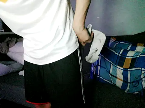 Snapshot of boyhigh1997 chatting on 2, 3, 2026 boyhigh1997 online show from 2, 3, 2026