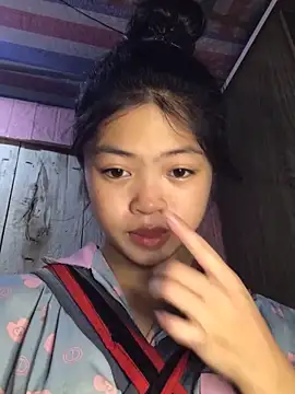 Snapshot of Thy00__ chatting on 28, 9, 2025 Thy00 online show from 28, 9, 2025