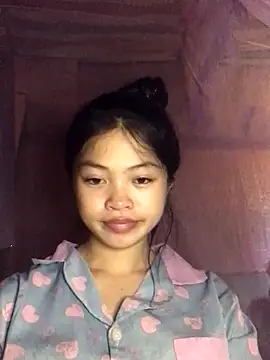 Snapshot of Thy00__ chatting on 8, 10, 2025 Thy00 online show from 8, 10, 2025