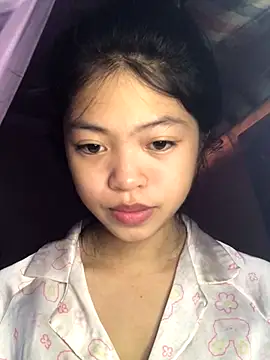 Snapshot of Thy00__ chatting on 12, 10, 2025 Thy00 online show from 12, 10, 2025