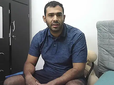 morenocabro10 online show from 13, 11, 2025