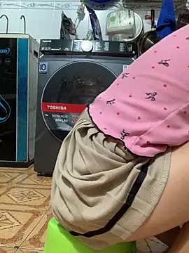 Snapshot of Mei-Mei89 chatting on 10, 9, 2025 Mei-Mei89 online show from 10, 9, 2025