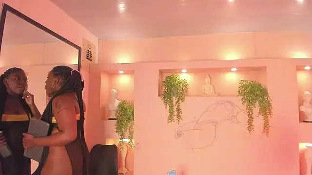 Snapshot of NanyMoreno chatting on 19, 9, 2025 NanyMoreno online show from 19, 9, 2025