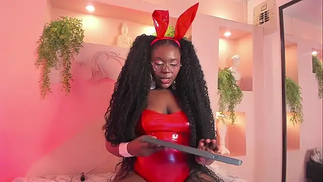 Snapshot of NanyMoreno chatting on 31, 10, 2025 NanyMoreno online show from 31, 10, 2025