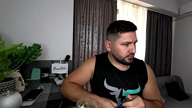 Gold Alpha Boy online show from 15, 10, 2025