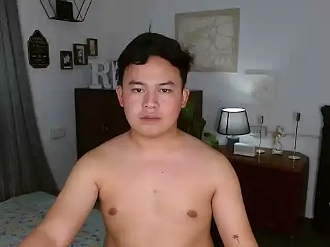 Snapshot of annocentboy chatting on 2, 10, 2025 annocentboy online show from 2, 10, 2025