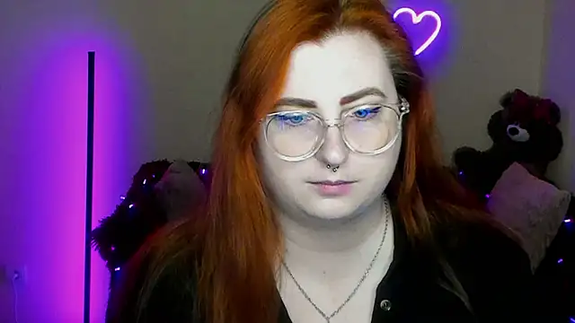 Snapshot of Alicia_love00 chatting on 5, 4, 2026 Alicia love00 online show from 5, 4, 2026