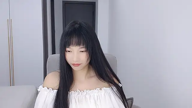 Snapshot of Lisa-3333 chatting on 17, 10, 2025 Lisa-3333 online show from 17, 10, 2025