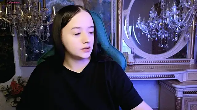 LaraBenson  online show from 25, 3, 2026