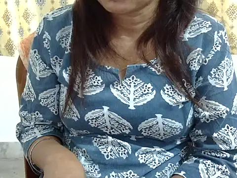 CHAMELI4747 online show from 6, 6, 2026