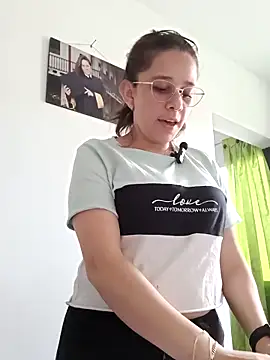 Isabella5 Brown  online show from 21, 10, 2025