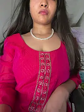 Snapshot of luv_johrrra chatting on 9, 6, 2026 luv johrrra online show from 9, 6, 2026