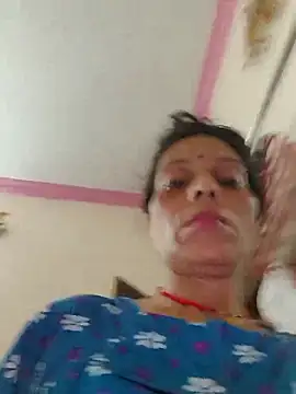 ISHANI-SINGH online show from 18, 9, 2025