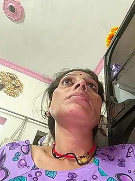 ISHANI-SINGH online show from 10, 11, 2025