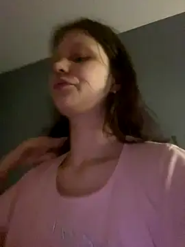 Snapshot of Lunliss chatting on 26, 10, 2025 Lunliss online show from 26, 10, 2025