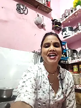 Snapshot of Cut_ragni chatting on 8, 4, 2026 Cut ragni online show from 8, 4, 2026