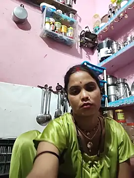 Snapshot of Cut_ragni chatting on 6, 8, 2026 Cut ragni online show from 6, 8, 2026