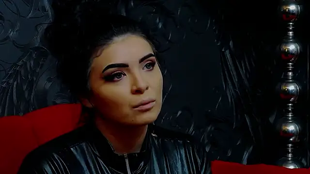 Snapshot of DevashaQueenX chatting on 1, 4, 2026 DevashaQueenX online show from 1, 4, 2026