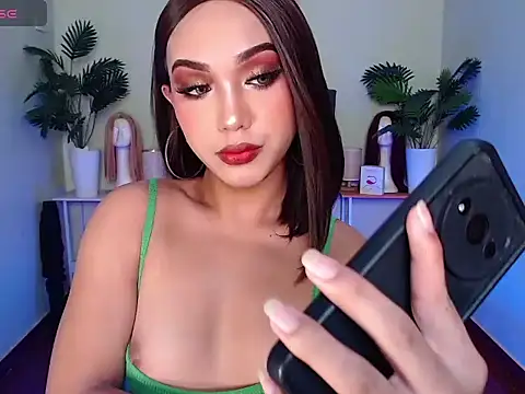 Snapshot of UrasianBIGcock696 chatting on 12, 10, 2025 UrasianBIGcock696 online show from 12, 10, 2025