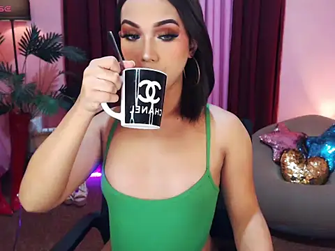 Snapshot of UrasianBIGcock696 chatting on 22, 10, 2025 UrasianBIGcock696 online show from 22, 10, 2025