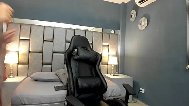 Cata Joness online show from 17, 10, 2025