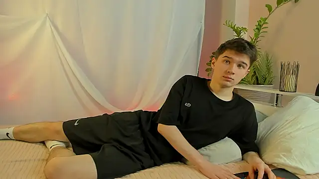 SherlockMax online show from 8, 2, 2026