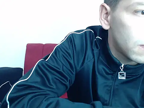 Thomasjons  online show from 4, 10, 2025