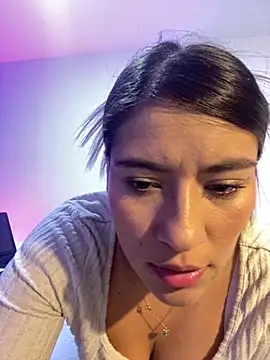  Kloee  online show from 9, 10, 2025