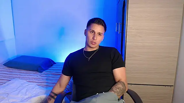 Snapshot of valentinosex1 chatting on 24, 2, 2026 valentinosex1 online show from 24, 2, 2026