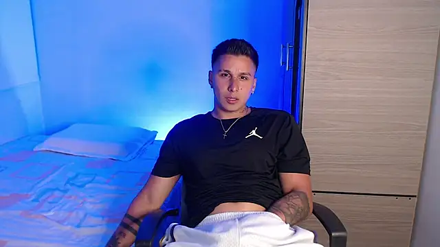 Snapshot of valentinosex1 chatting on 16, 3, 2026 valentinosex1 online show from 16, 3, 2026