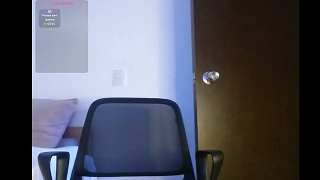 Snapshot of axel_davis_ chatting on 21, 10, 2025 axel davis  online show from 21, 10, 2025