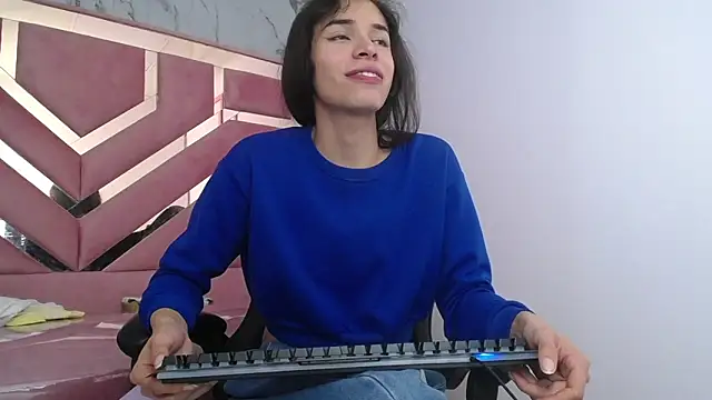 Mia swift ch online show from 18, 10, 2025